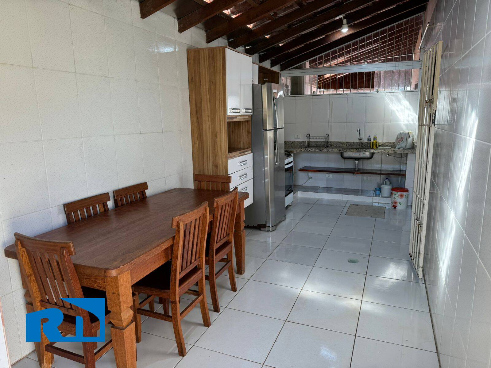 Casa à venda com 2 quartos, 60m² - Foto 14