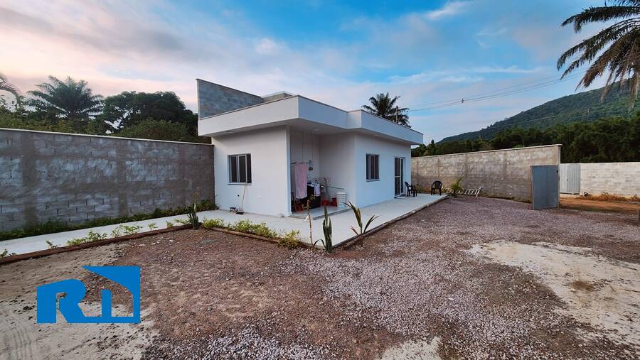 Casa à venda com 2 quartos, 650m² - Foto 6