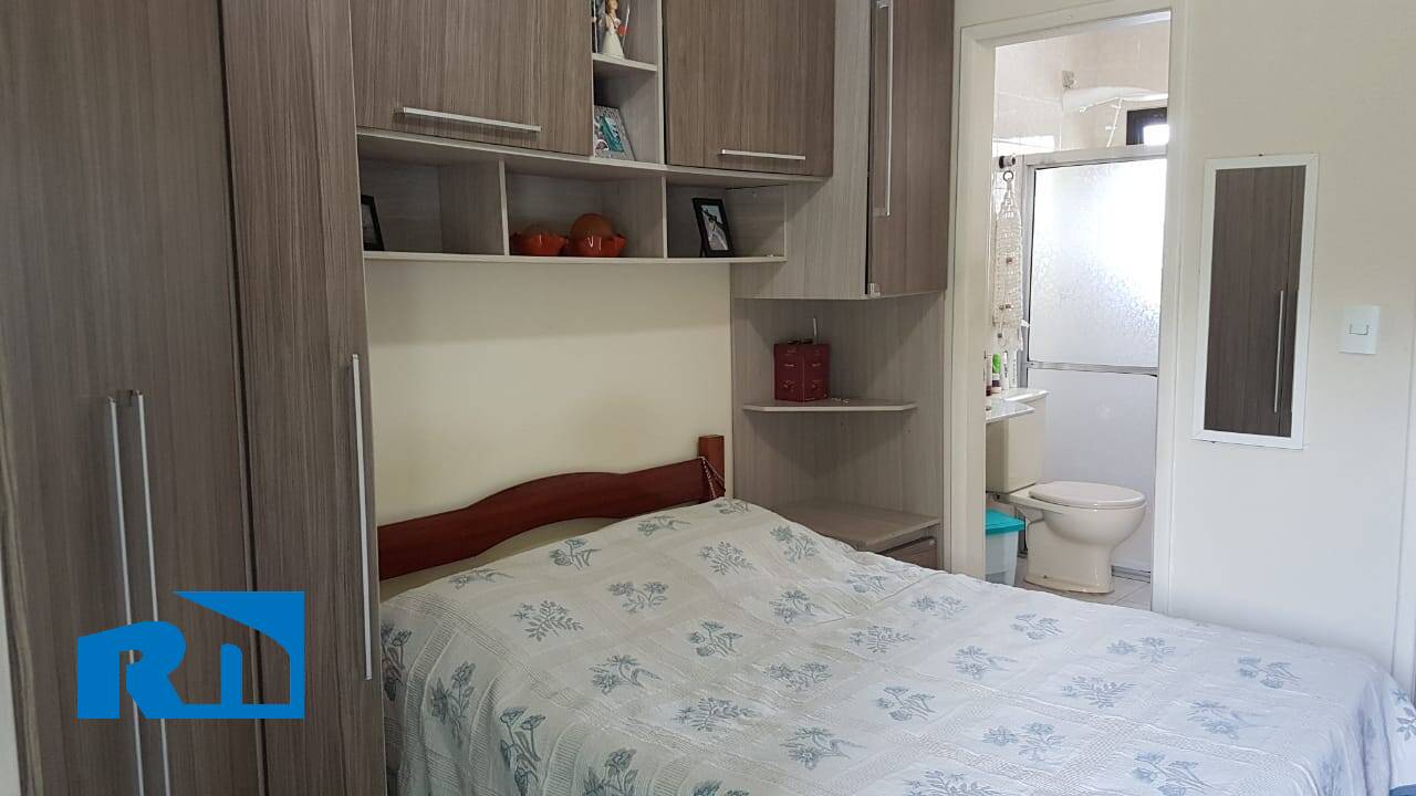 Apartamento à venda com 2 quartos, 72m² - Foto 3