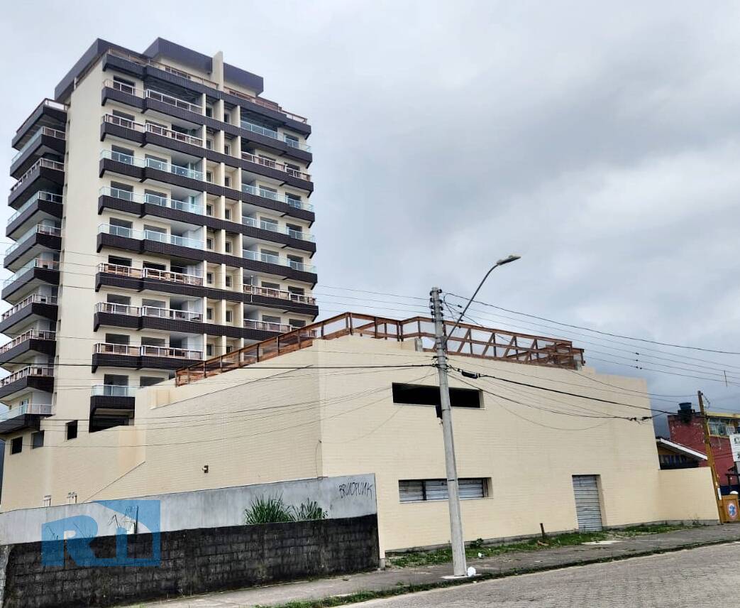 Apartamento à venda com 3 quartos, 113m² - Foto 2