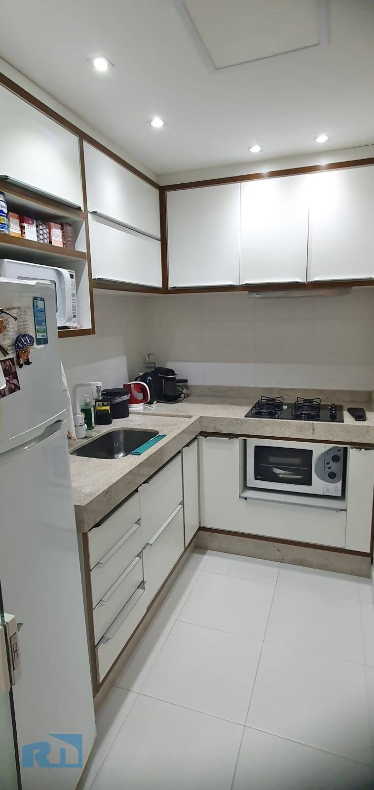 Apartamento à venda com 2 quartos, 67m² - Foto 8