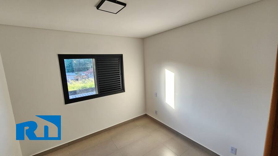 Casa à venda com 2 quartos, 88m² - Foto 12