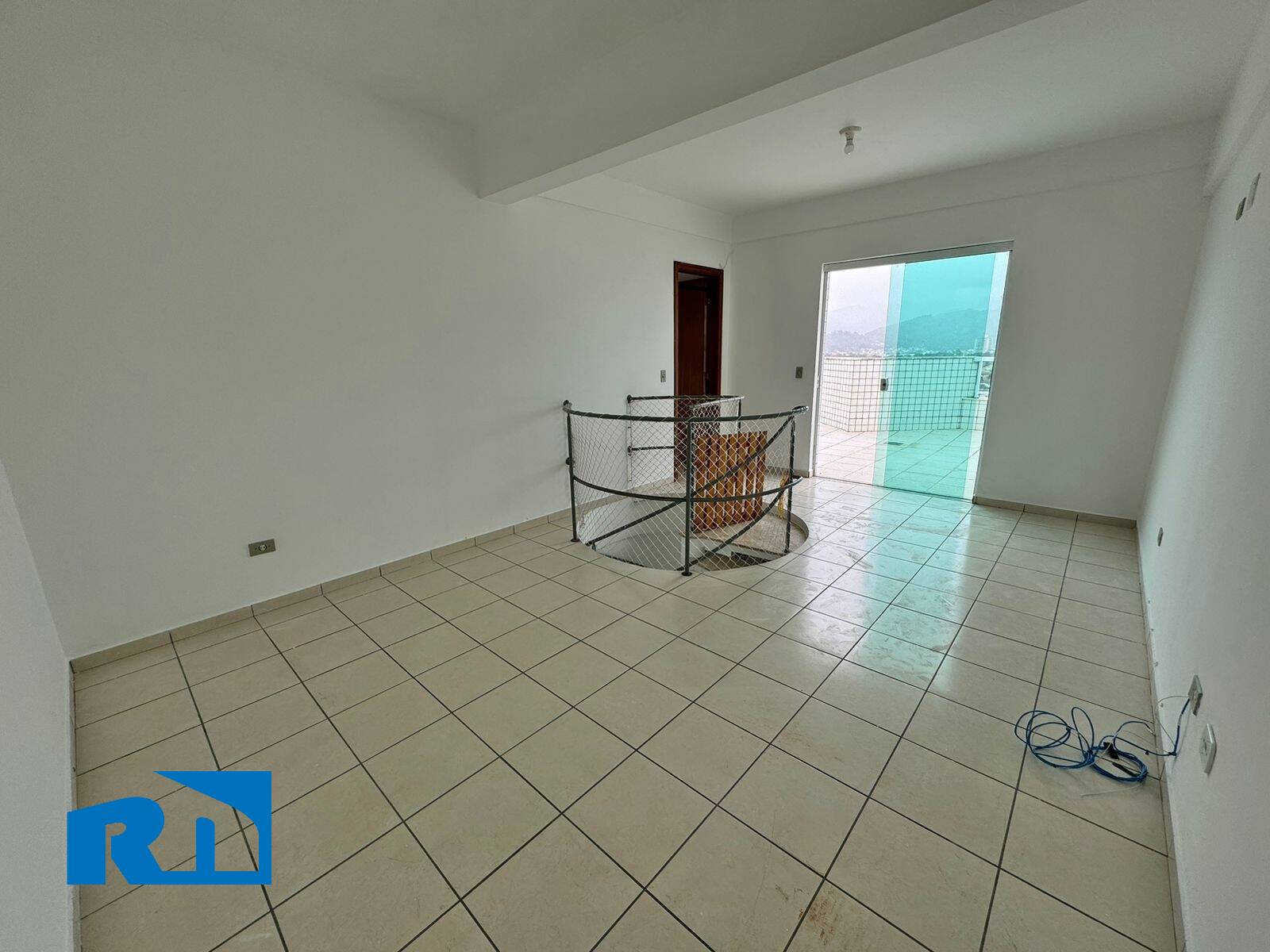 Apartamento à venda com 3 quartos, 123m² - Foto 11