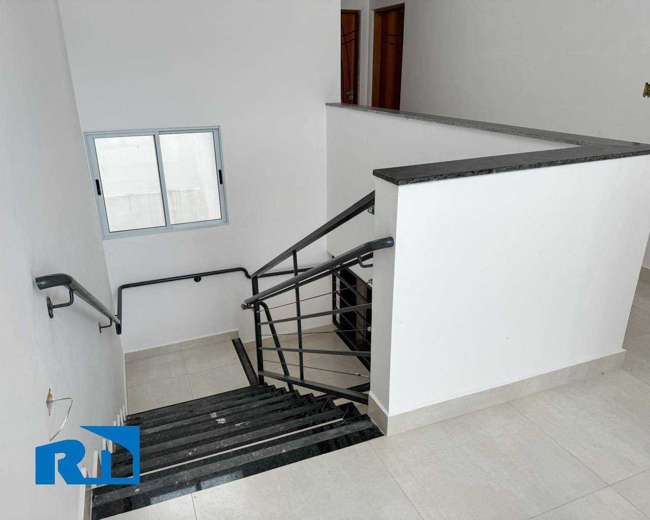 Apartamento à venda com 2 quartos, 64m² - Foto 23