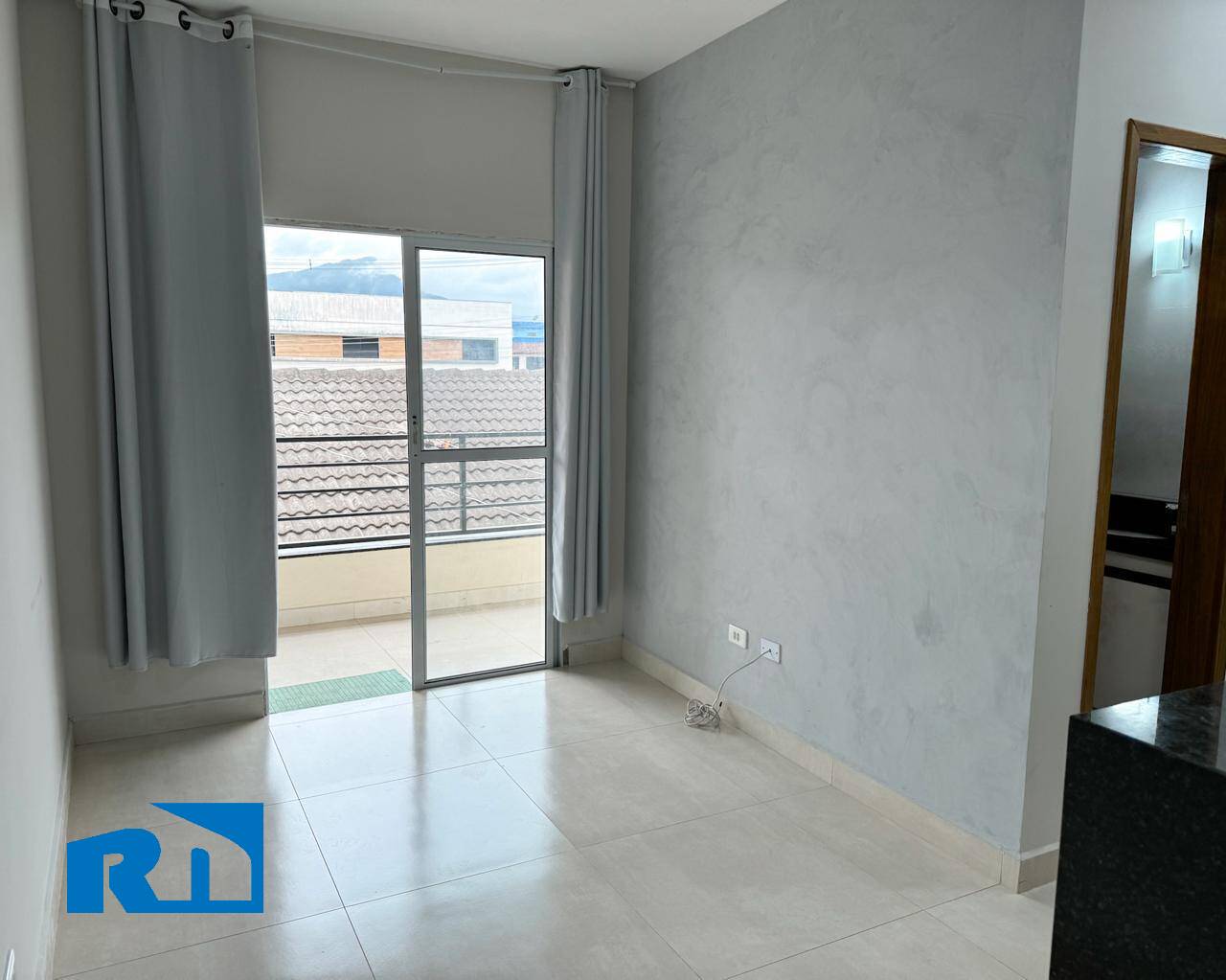 Apartamento à venda com 2 quartos, 64m² - Foto 3