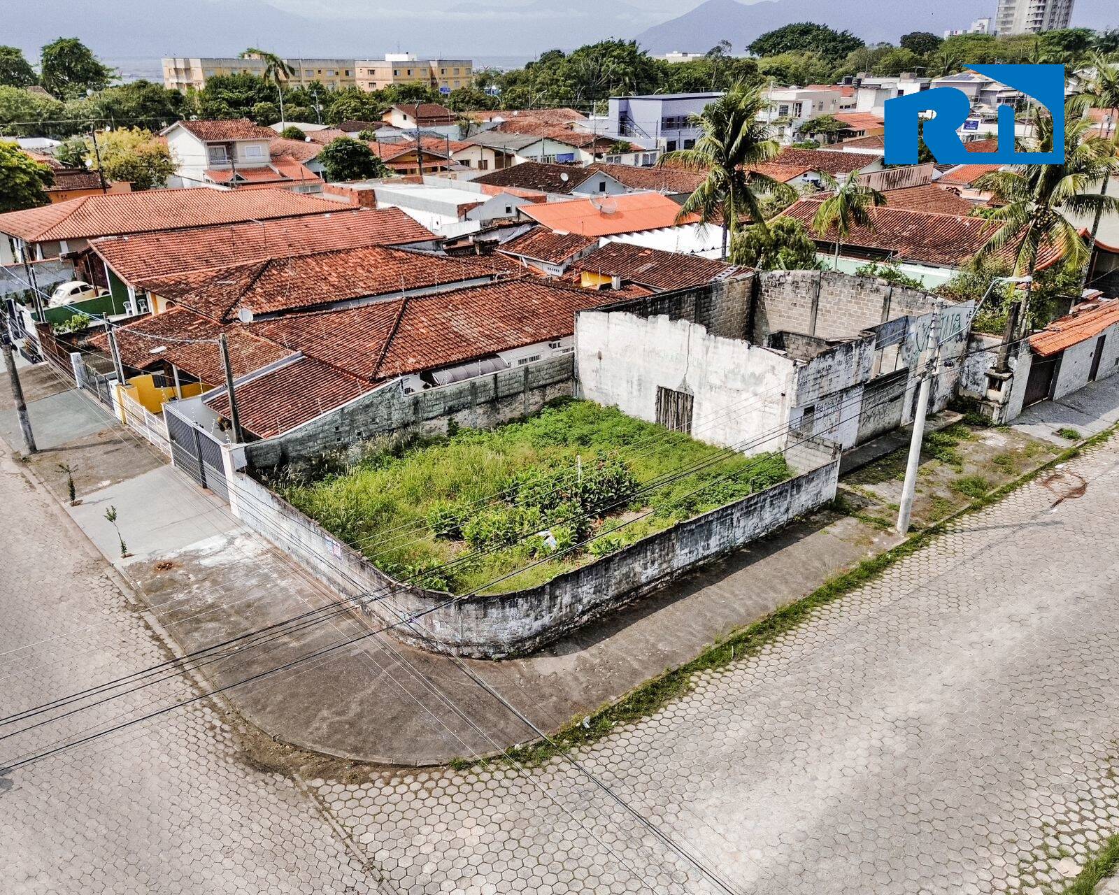 Terreno à venda, 357m² - Foto 1