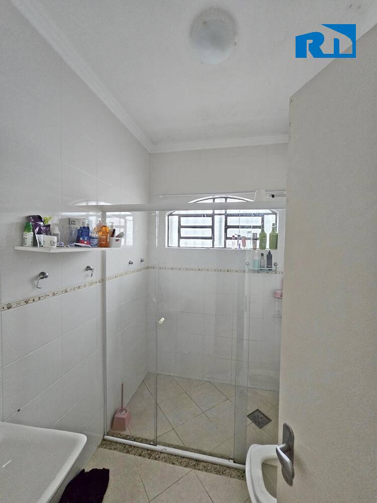 Casa à venda com 4 quartos, 336m² - Foto 18