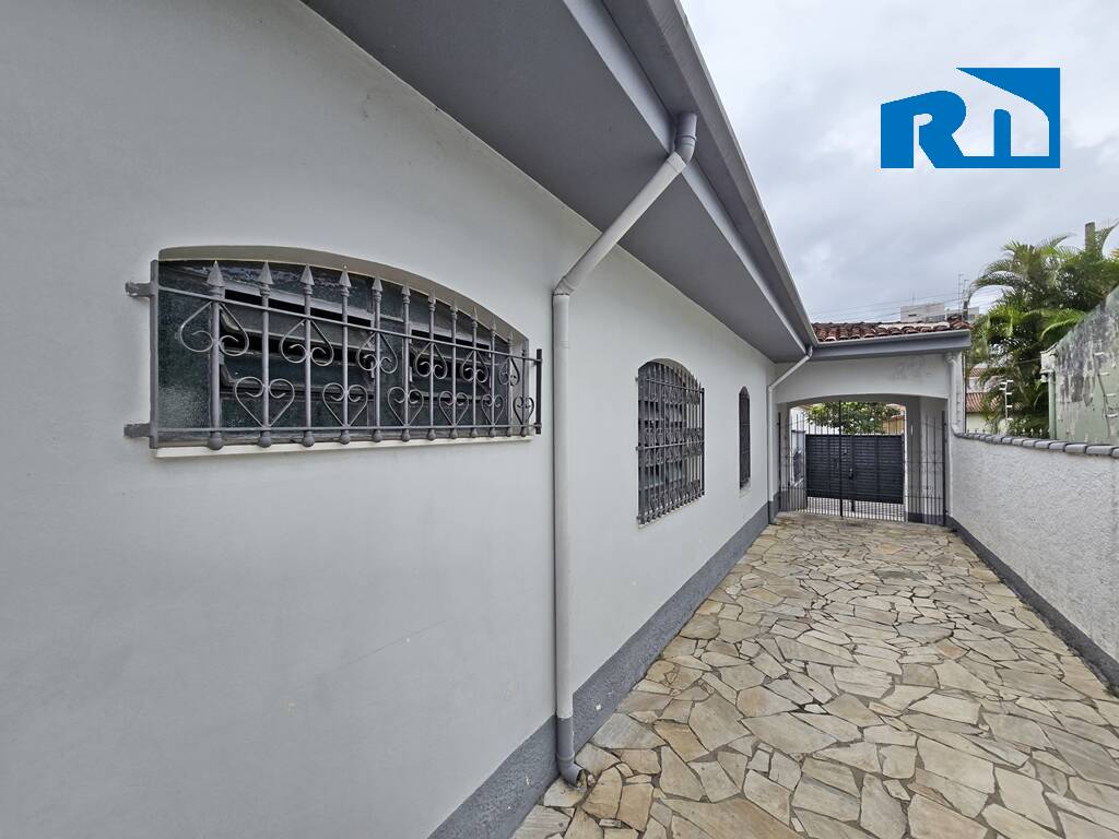 Casa à venda com 4 quartos, 336m² - Foto 19