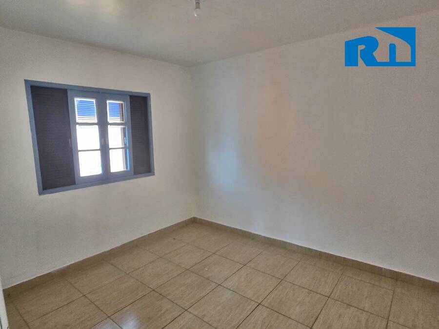 Casa para alugar com 3 quartos, 60m² - Foto 5