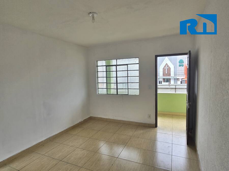 Casa para alugar com 3 quartos, 60m² - Foto 11