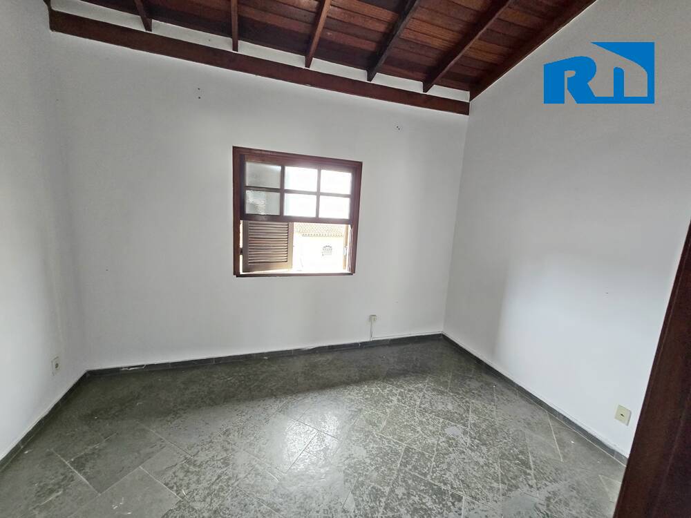 Casa à venda com 2 quartos, 96m² - Foto 9