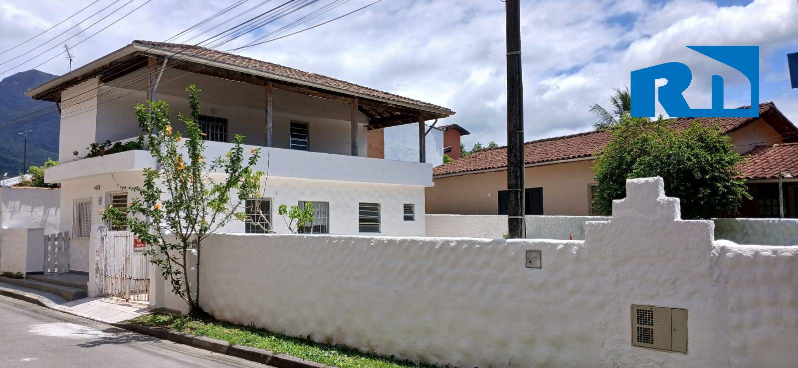 Casa à venda com 4 quartos, 180m² - Foto 3