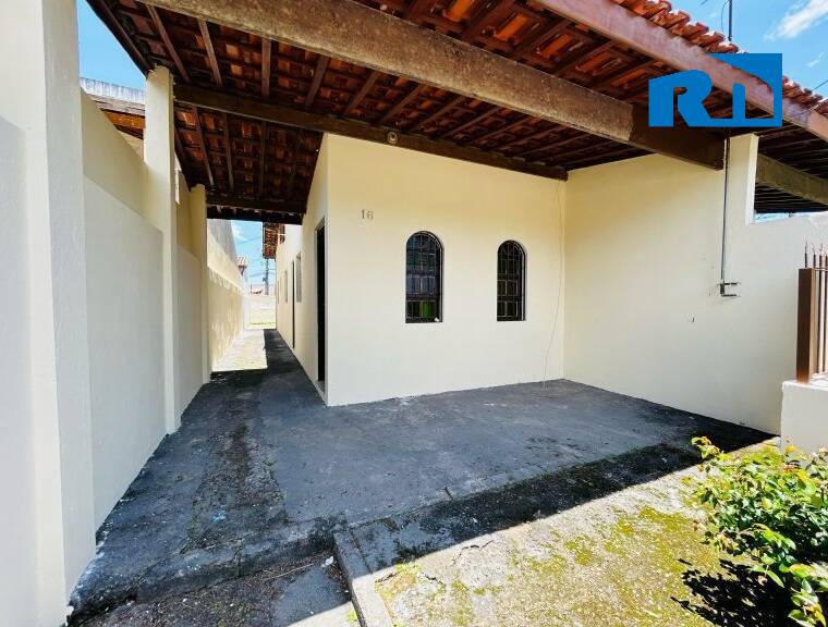 Casa à venda e aluguel com 2 quartos, 66m² - Foto 1