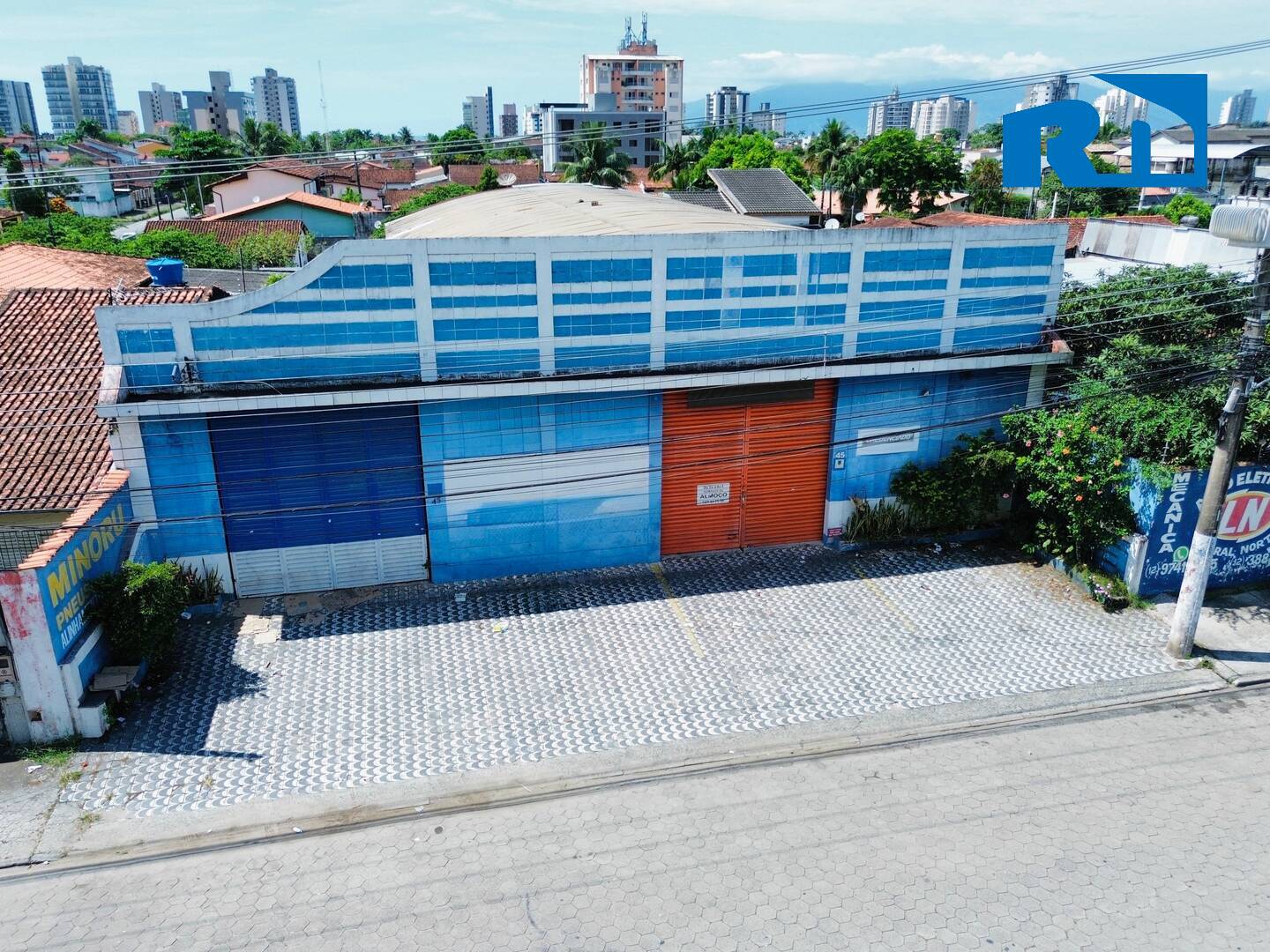Depósito-Galpão-Armazém à venda e aluguel, 700m² - Foto 1