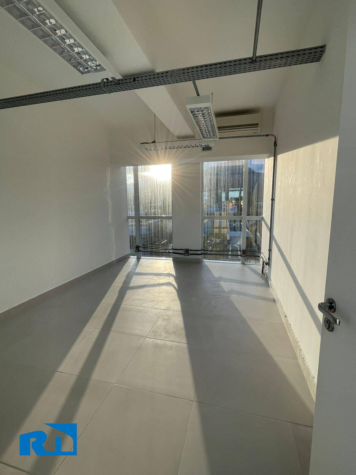 Prédio Inteiro para alugar, 997m² - Foto 19